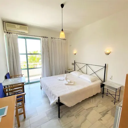 Plakures Hotel