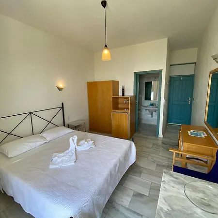 Hotel Plakures