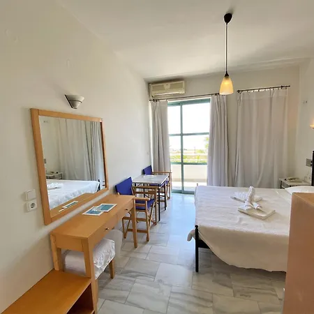 Plakures Hotel